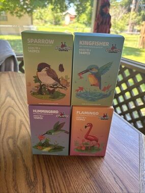 Apostrophe Bird Building Sets-135/Hummingbird, Flamingo, Sparrow, Kingfisher